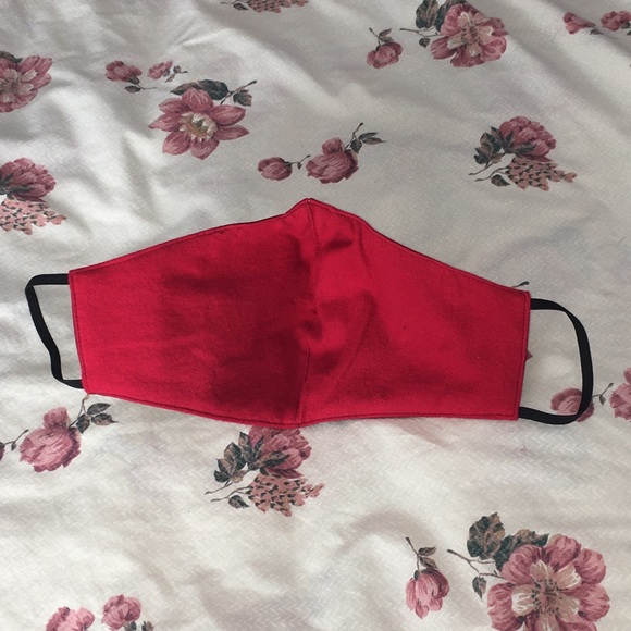 Red: Crimson Fall solid, quality face mask - Picture 3 of 4